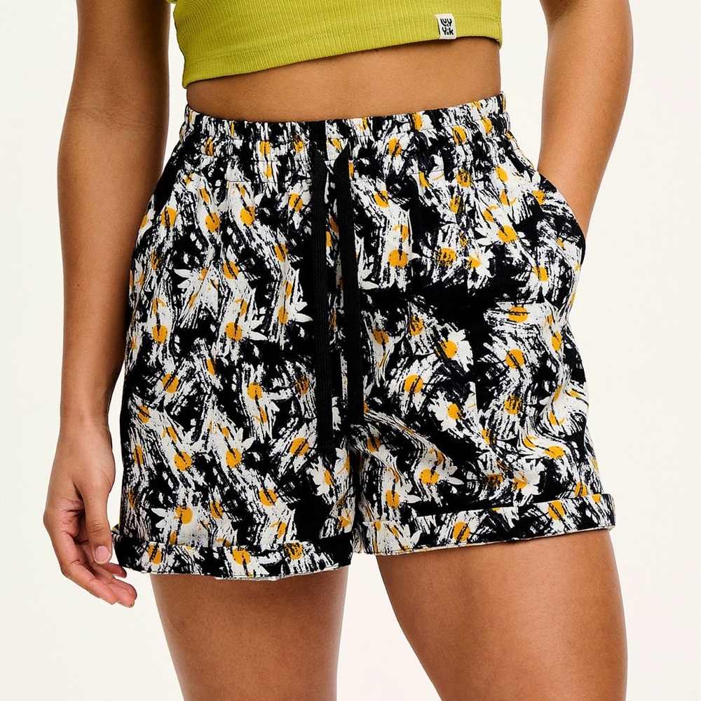 NWT Lucy & Yak Charlie Shorts - Daisy - 2XL/20-22 US